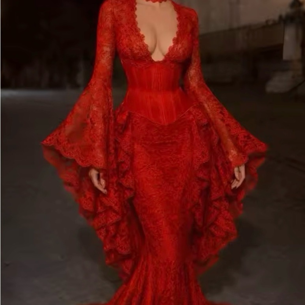 Elegant Red Lace Long Sleeve Dress